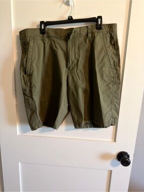 Weatherproof Olive Green Cargo Shorts
